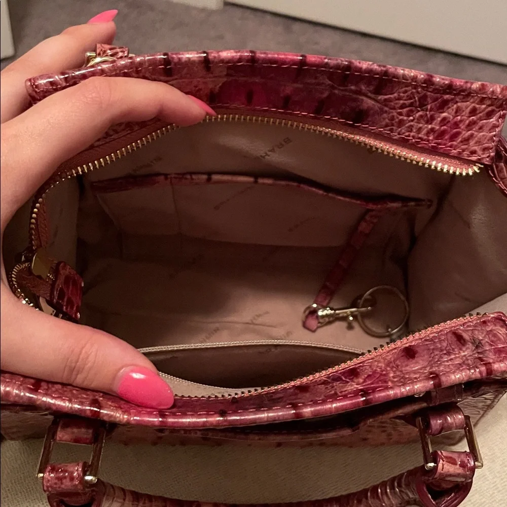 BRAHMIN MINI PRISCILLA IN WISTERIA MELBOURNE
**NEW WITH TAGS** **RARE** - Picture 10 of 11